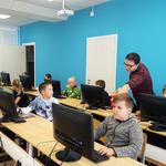  изображение для новости Продолжаются занятия со школьниками в Заволжском ресурсном центре по развитию сообщества код-классов