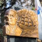  изображение для новости На средства гранта студентки ФМИАТ в Ульяновске установлен памятник адмиралу Ушакову